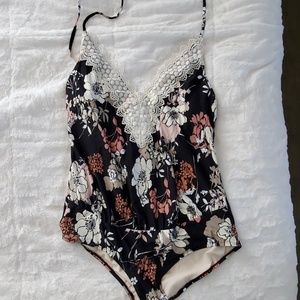 Maternity bathing suit